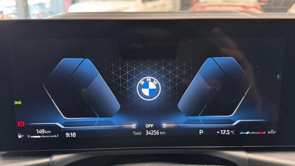 BMW 320I
