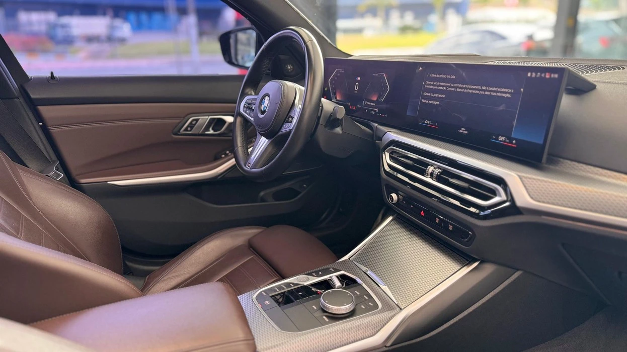 BMW 320I