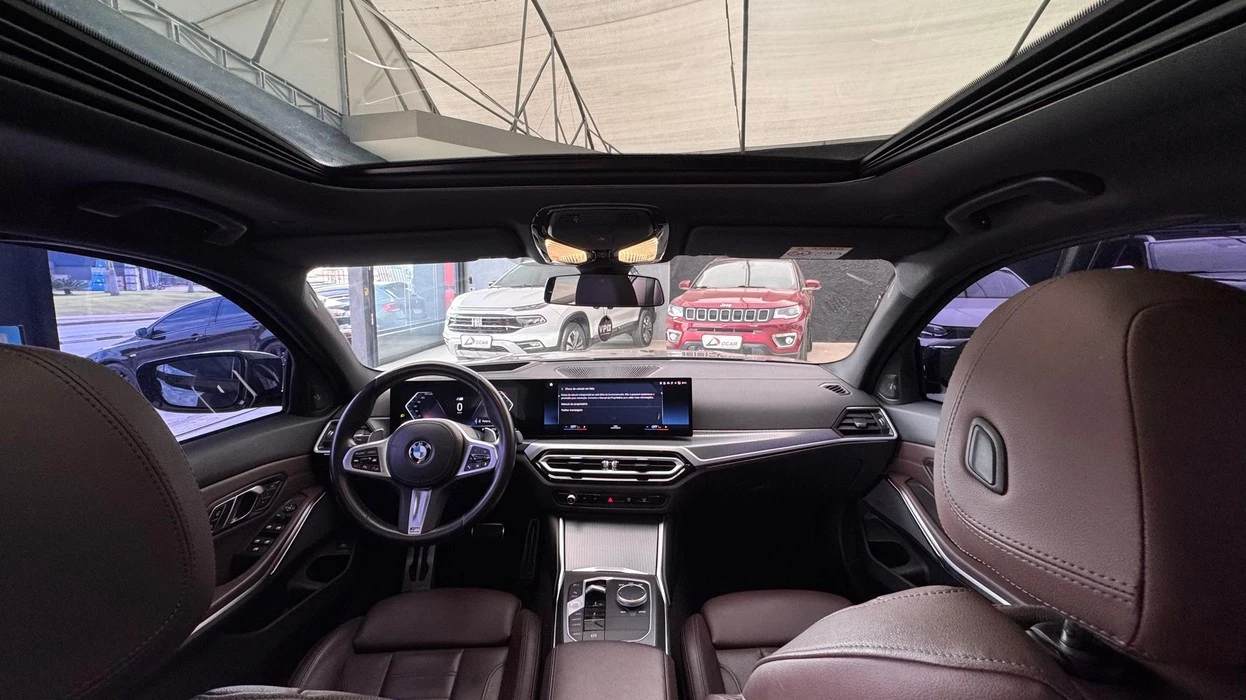 BMW 320I