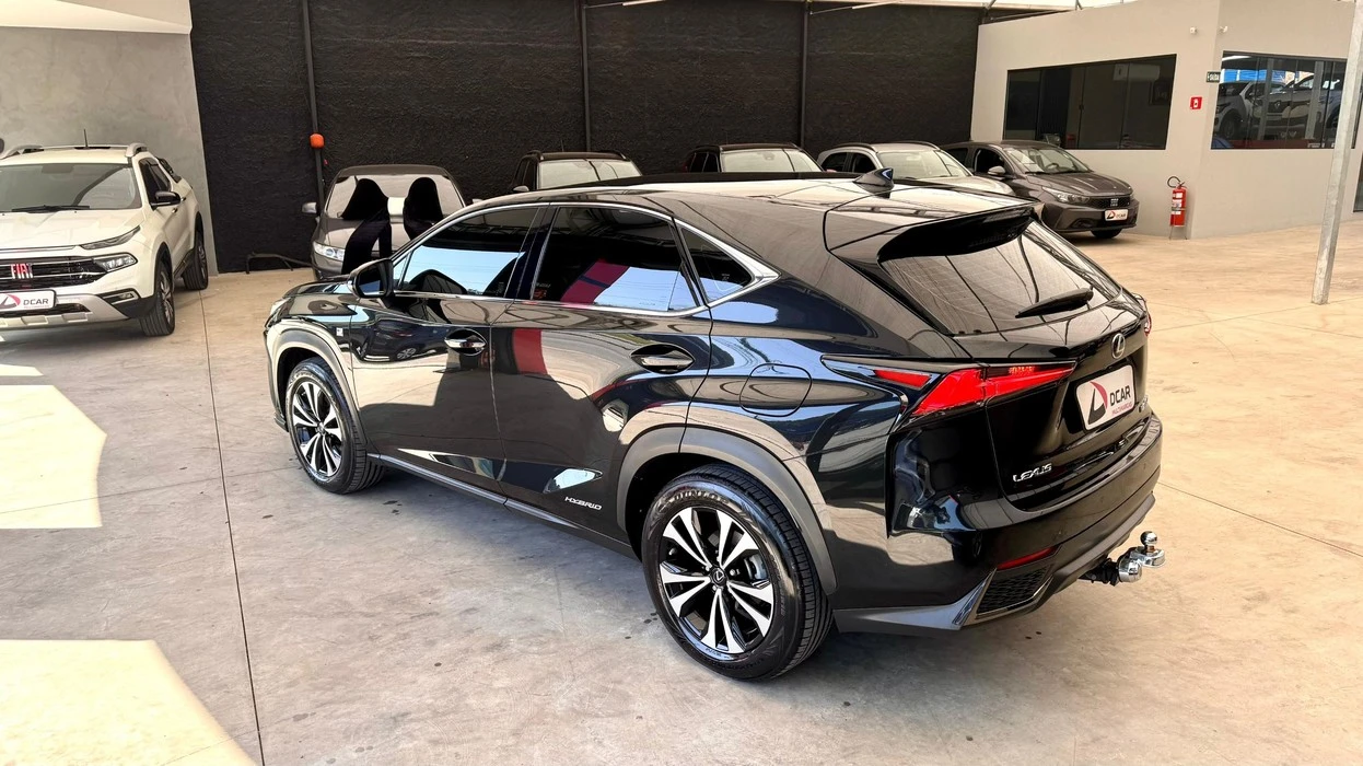 LEXUS NX 300h