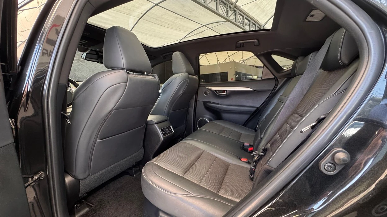 LEXUS NX 300h