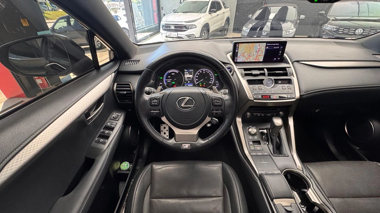 LEXUS NX 300h