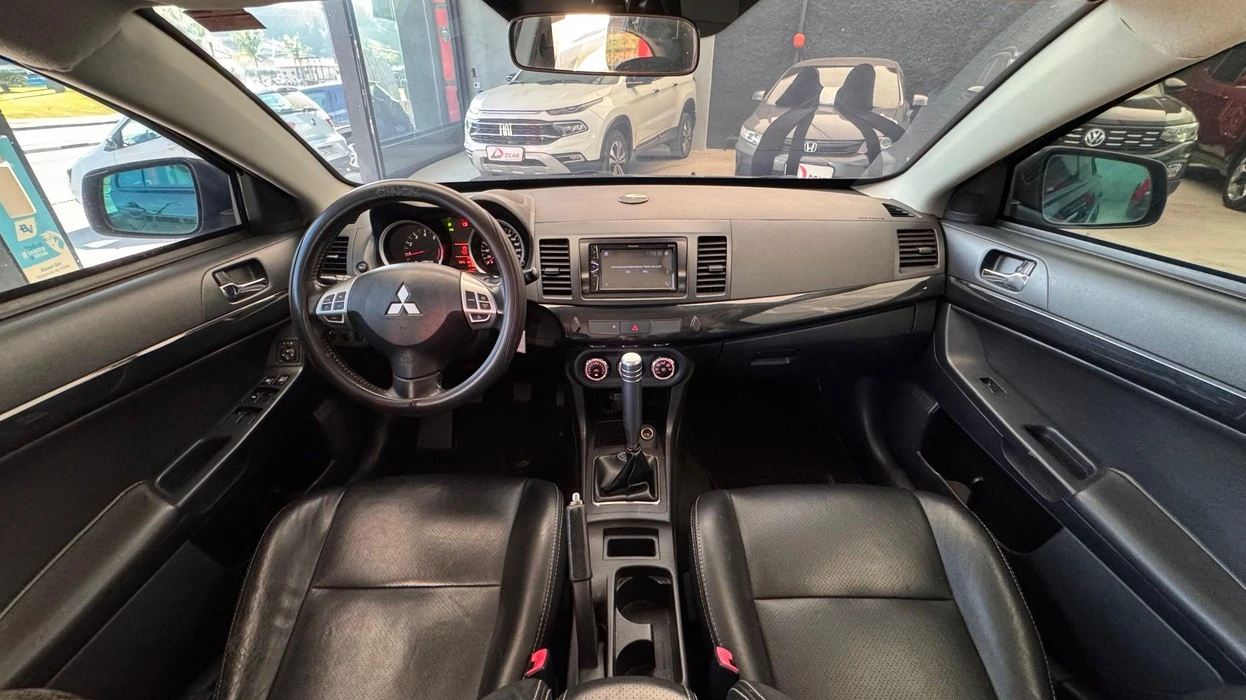 MITSUBISHI LANCER
