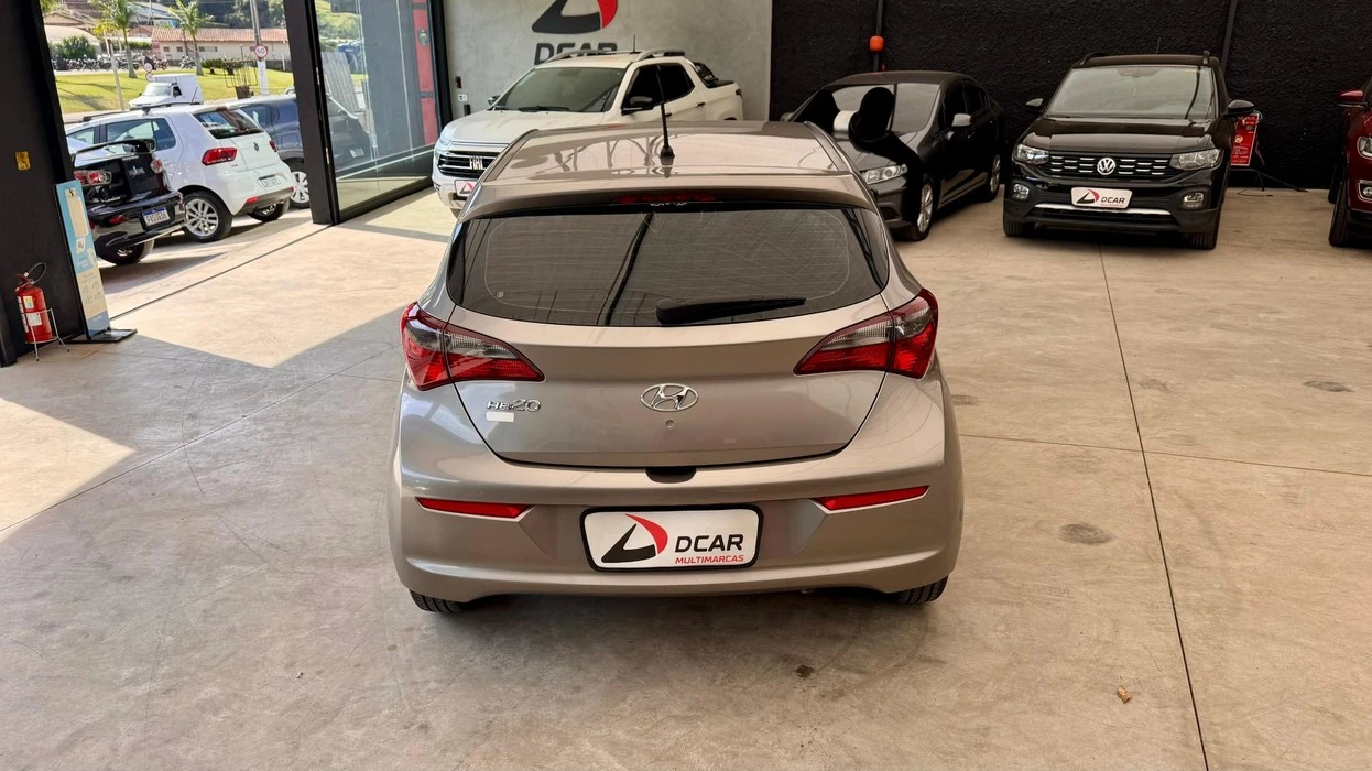 HYUNDAI HB20