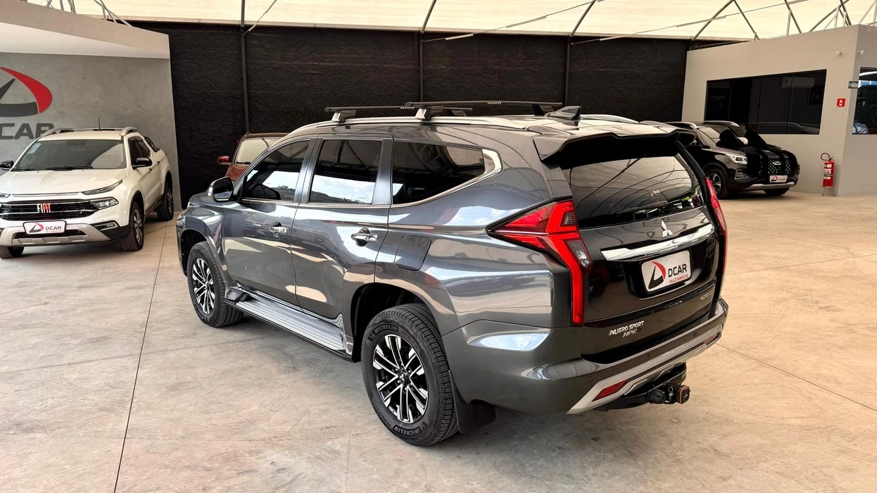 MITSUBISHI PAJERO SPORT
