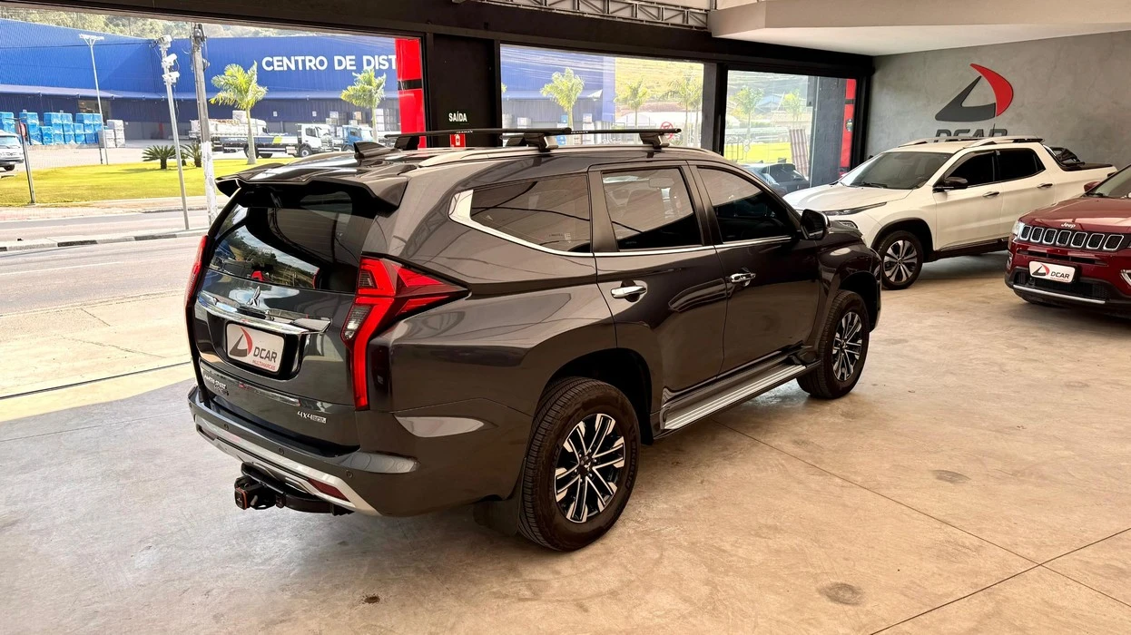 MITSUBISHI PAJERO SPORT