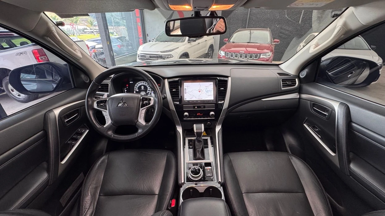 MITSUBISHI PAJERO SPORT