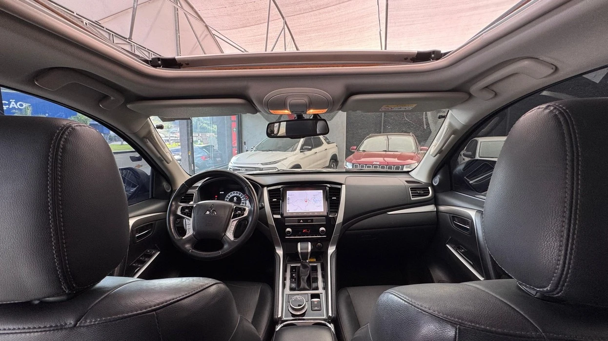 MITSUBISHI PAJERO SPORT