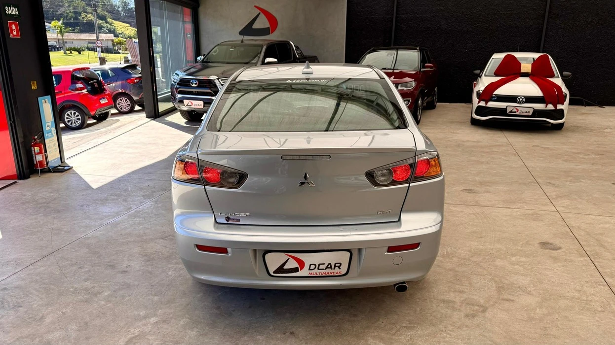 MITSUBISHI LANCER