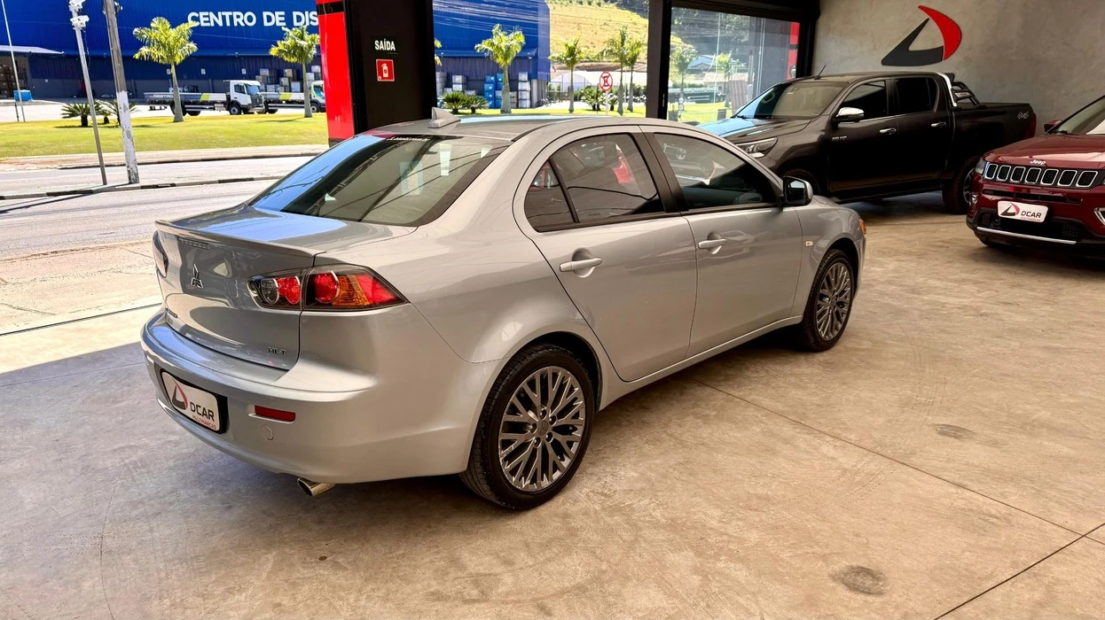 MITSUBISHI LANCER