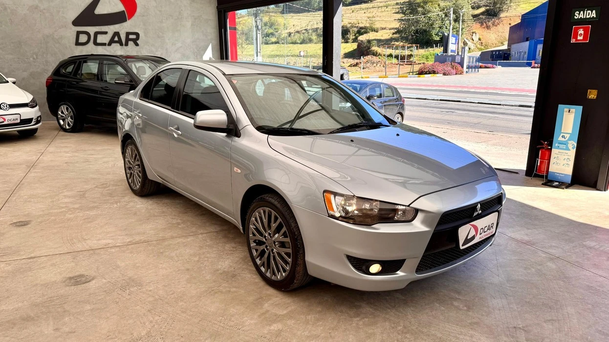 MITSUBISHI LANCER