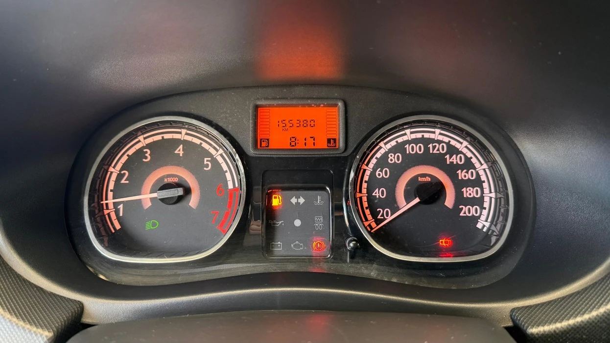 RENAULT SANDERO