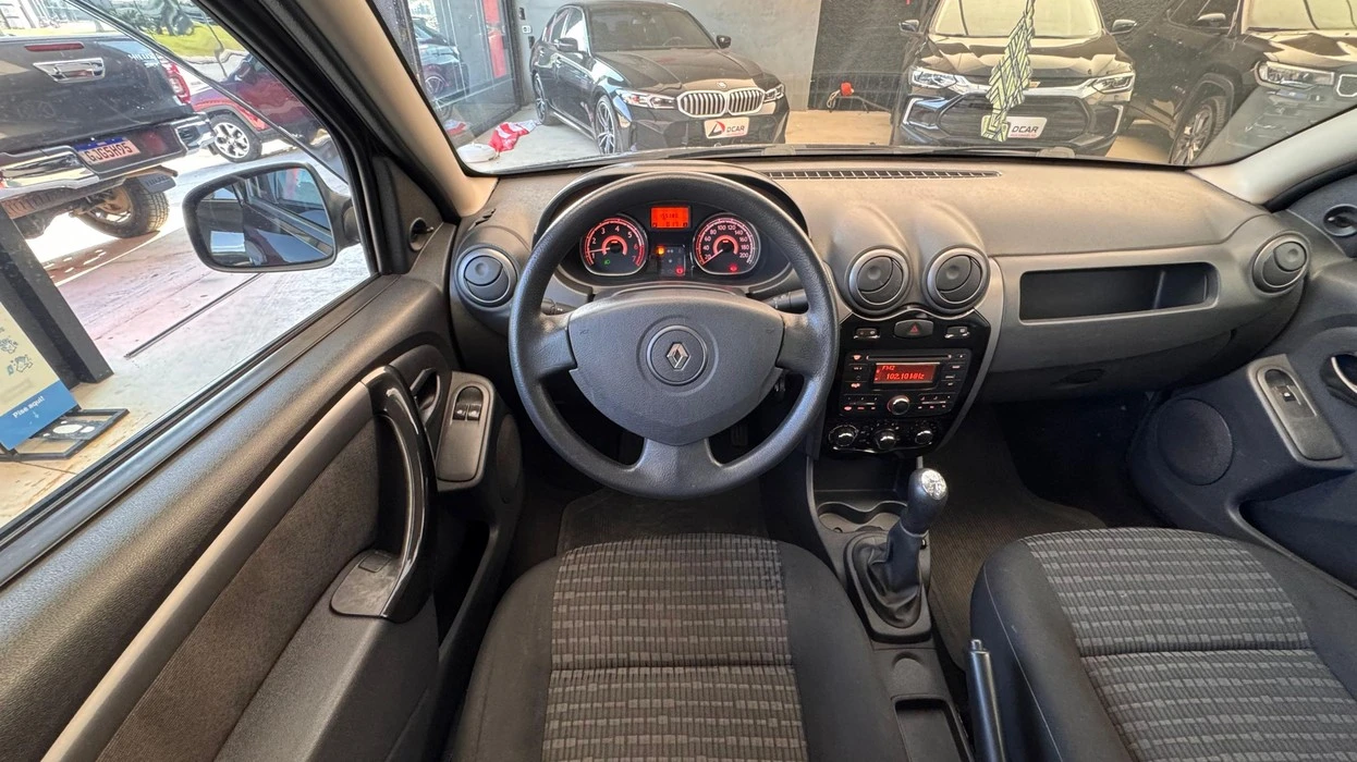 RENAULT SANDERO