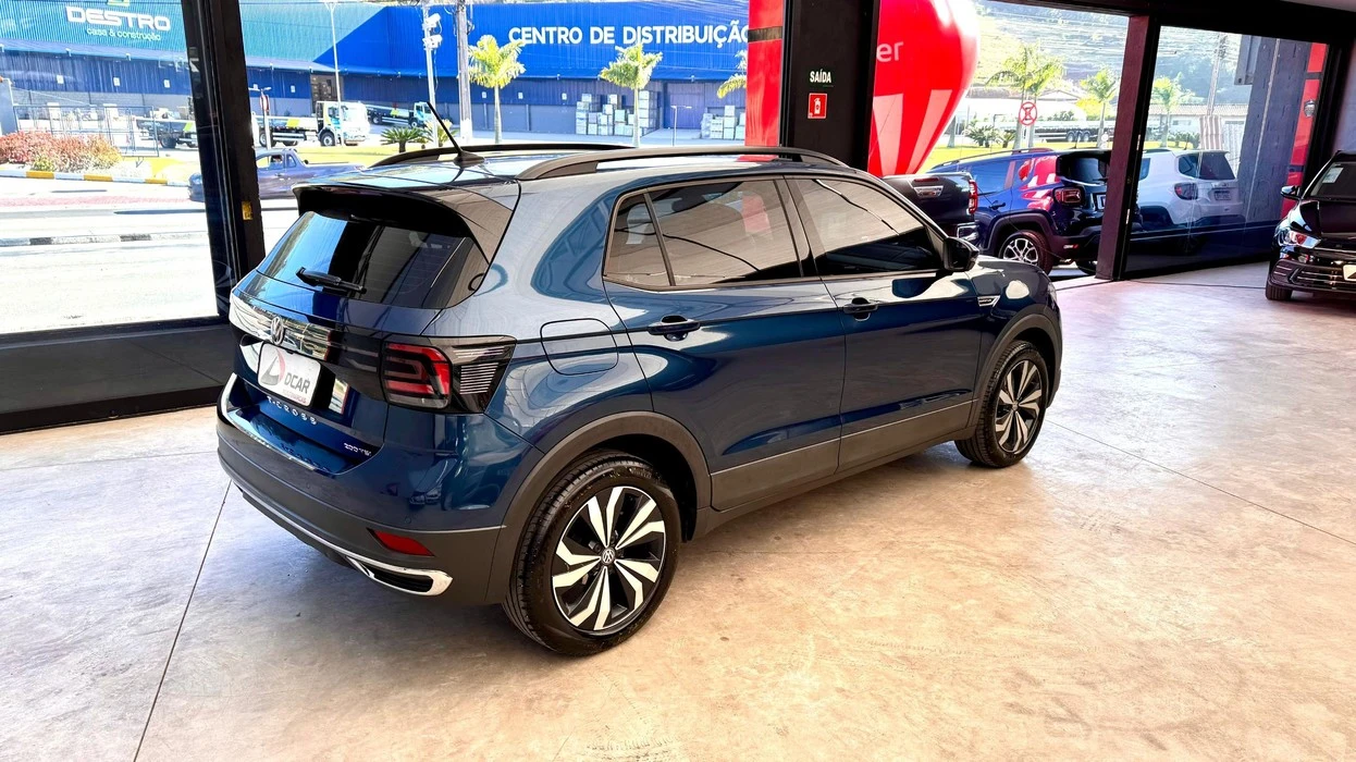 VOLKSWAGEN T-CROSS