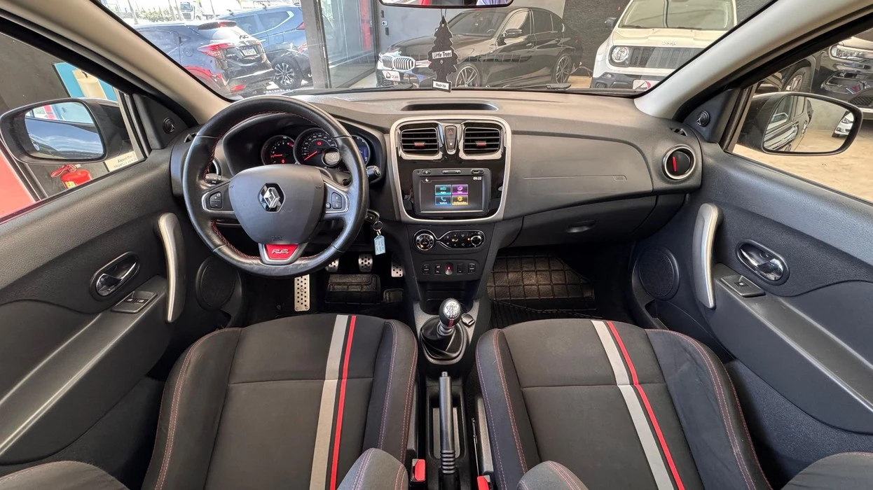 RENAULT SANDERO