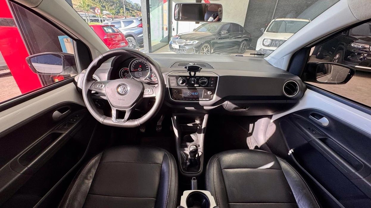 VOLKSWAGEN UP