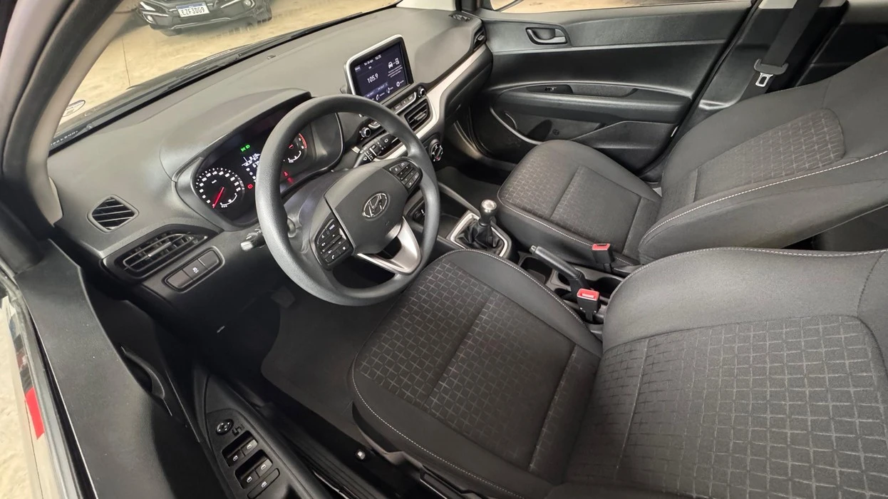 HYUNDAI HB20