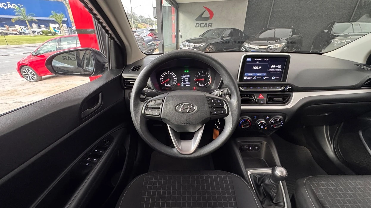 HYUNDAI HB20