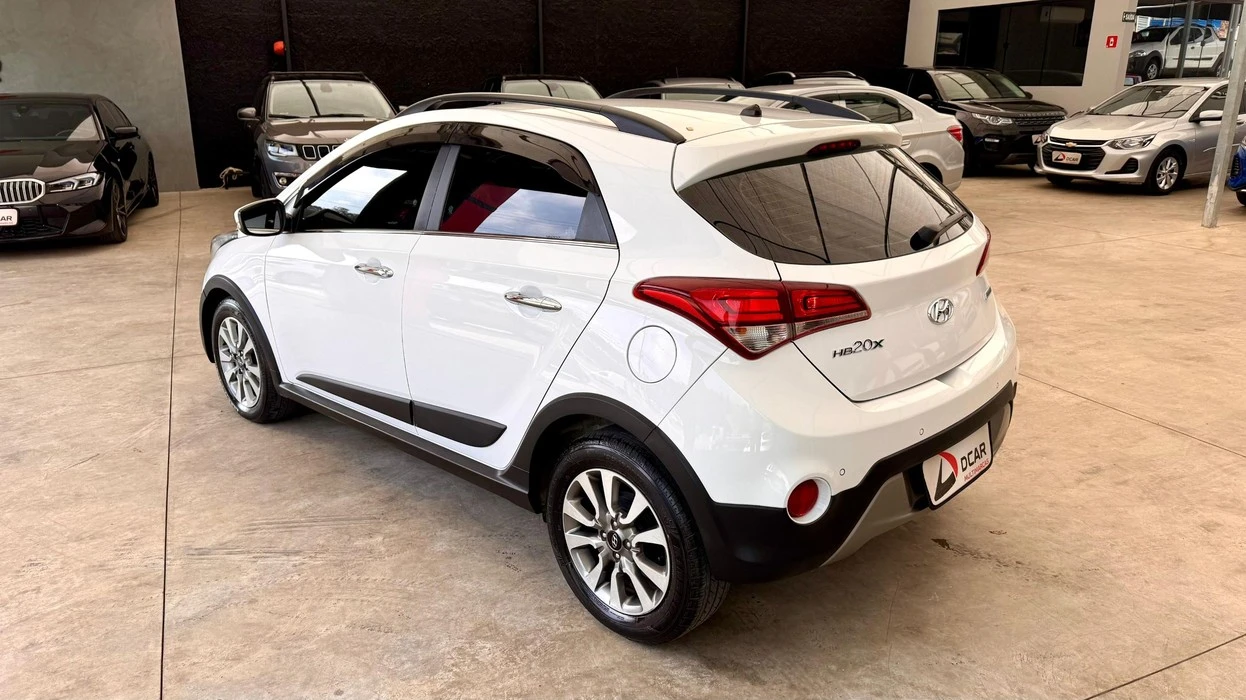 HYUNDAI HB20X