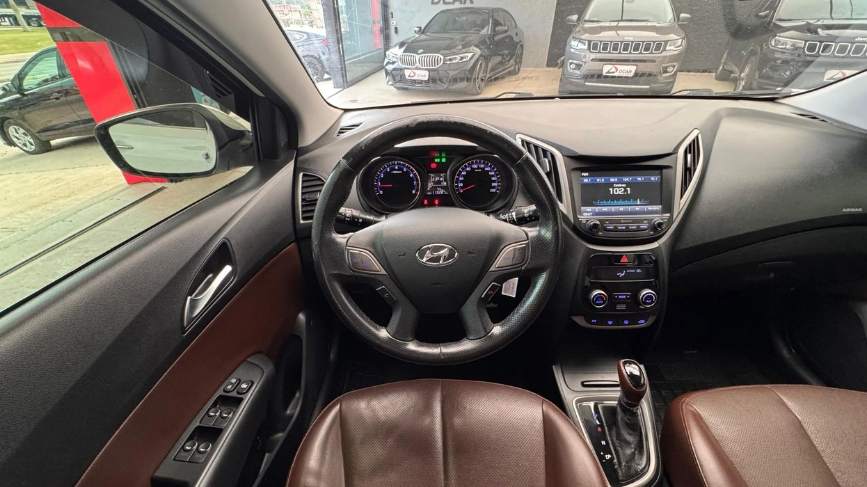 HYUNDAI HB20X