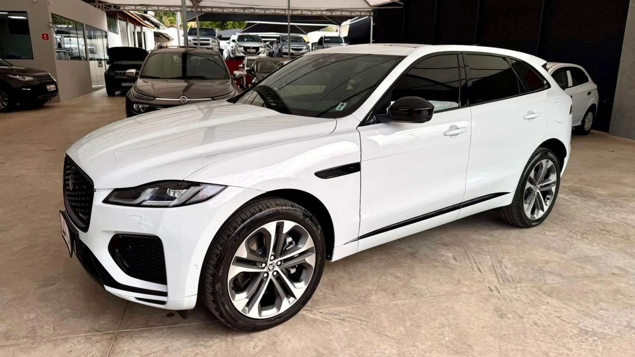 JAGUAR F-PACE
