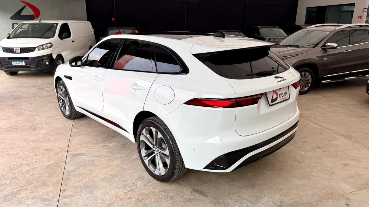 JAGUAR F-PACE