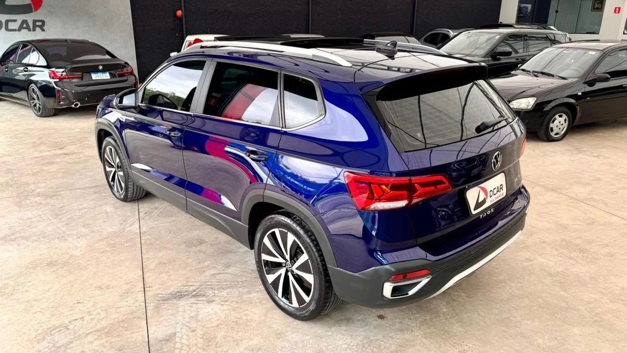 VOLKSWAGEN TAOS