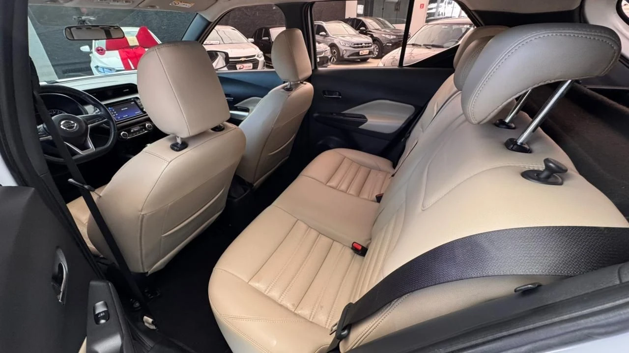 NISSAN KICKS
