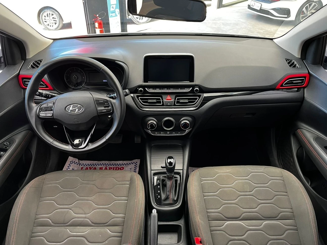HYUNDAI HB20X