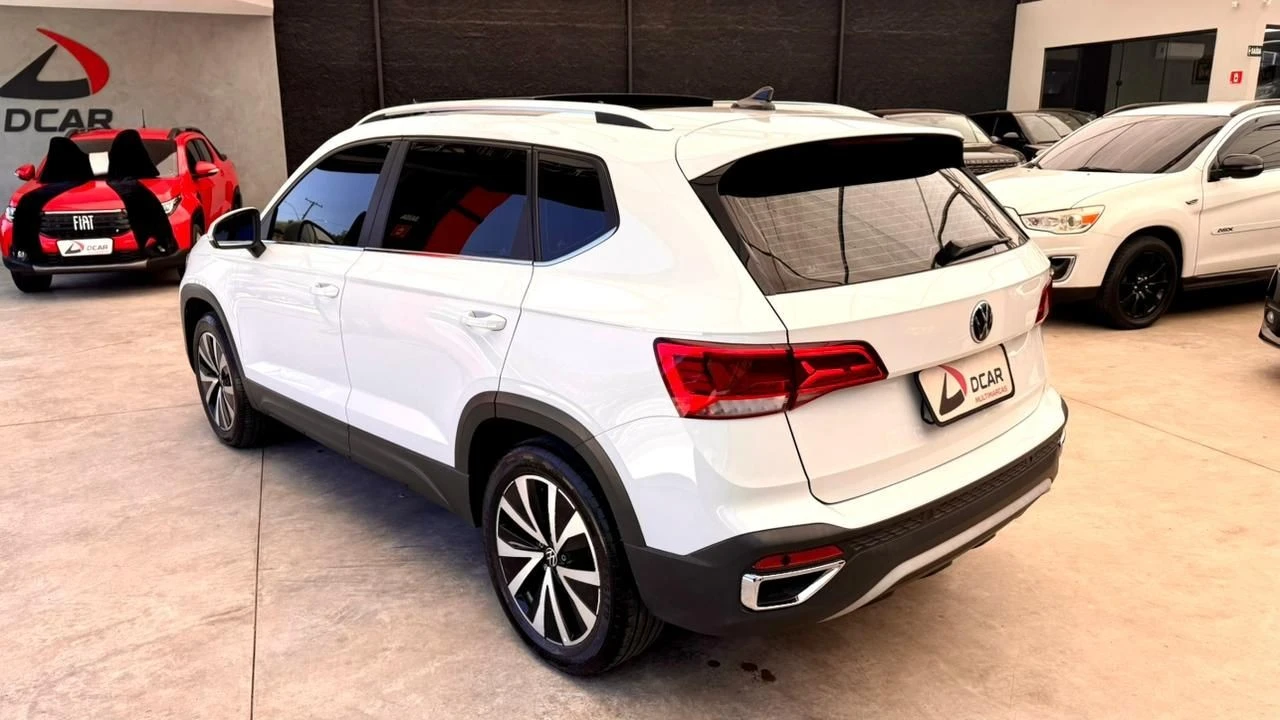 VOLKSWAGEN TAOS