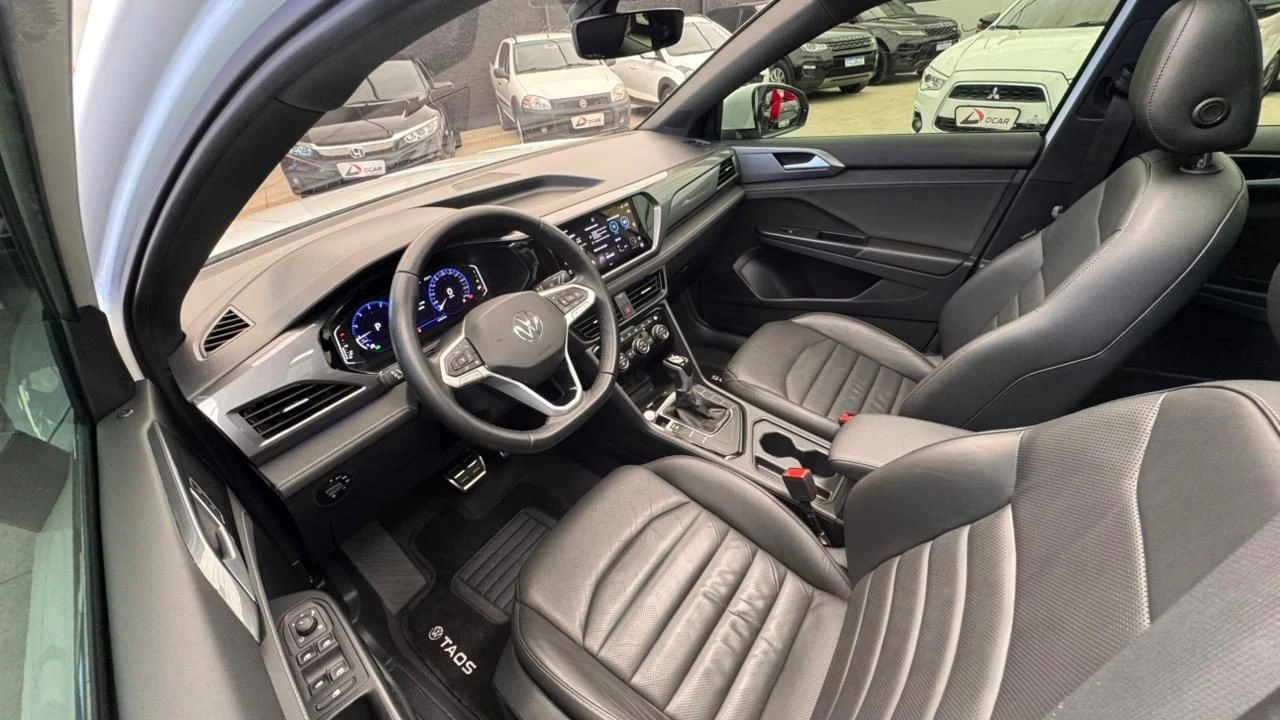 VOLKSWAGEN TAOS