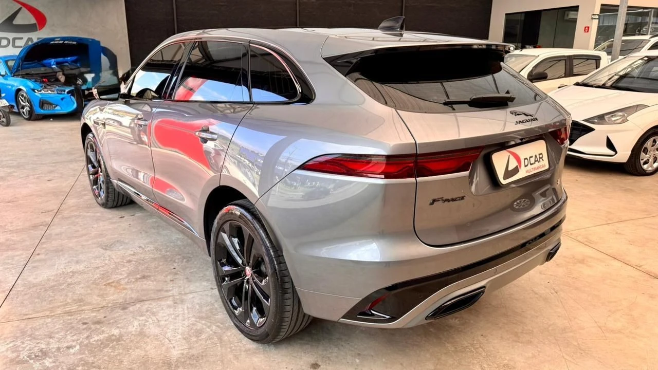 JAGUAR F-PACE