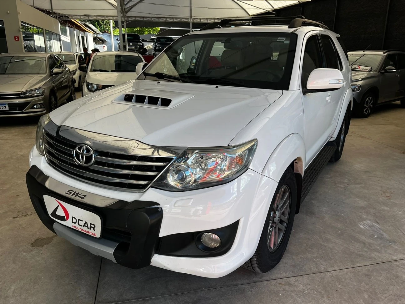 TOYOTA HILUX SW4