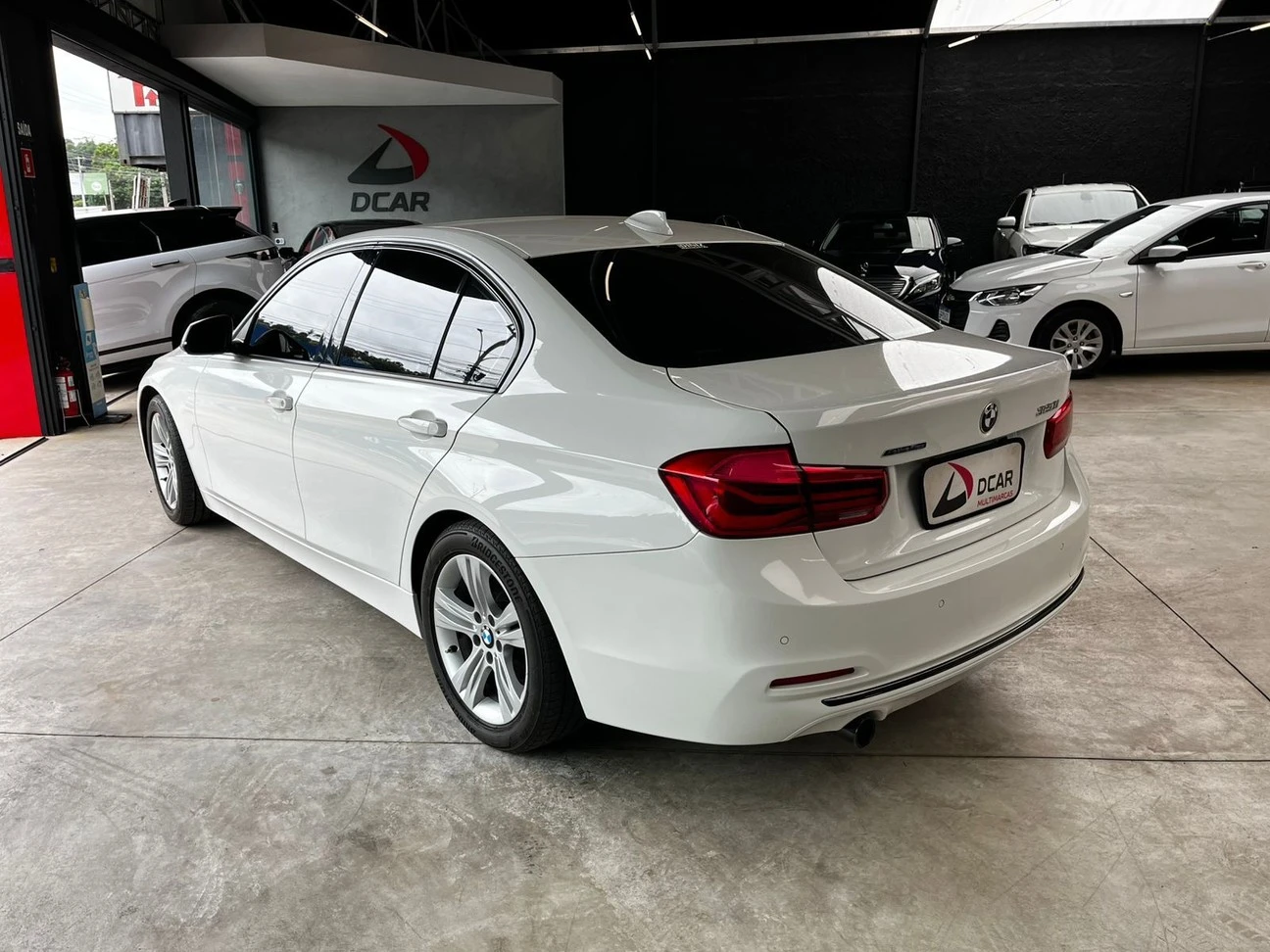 BMW 320i