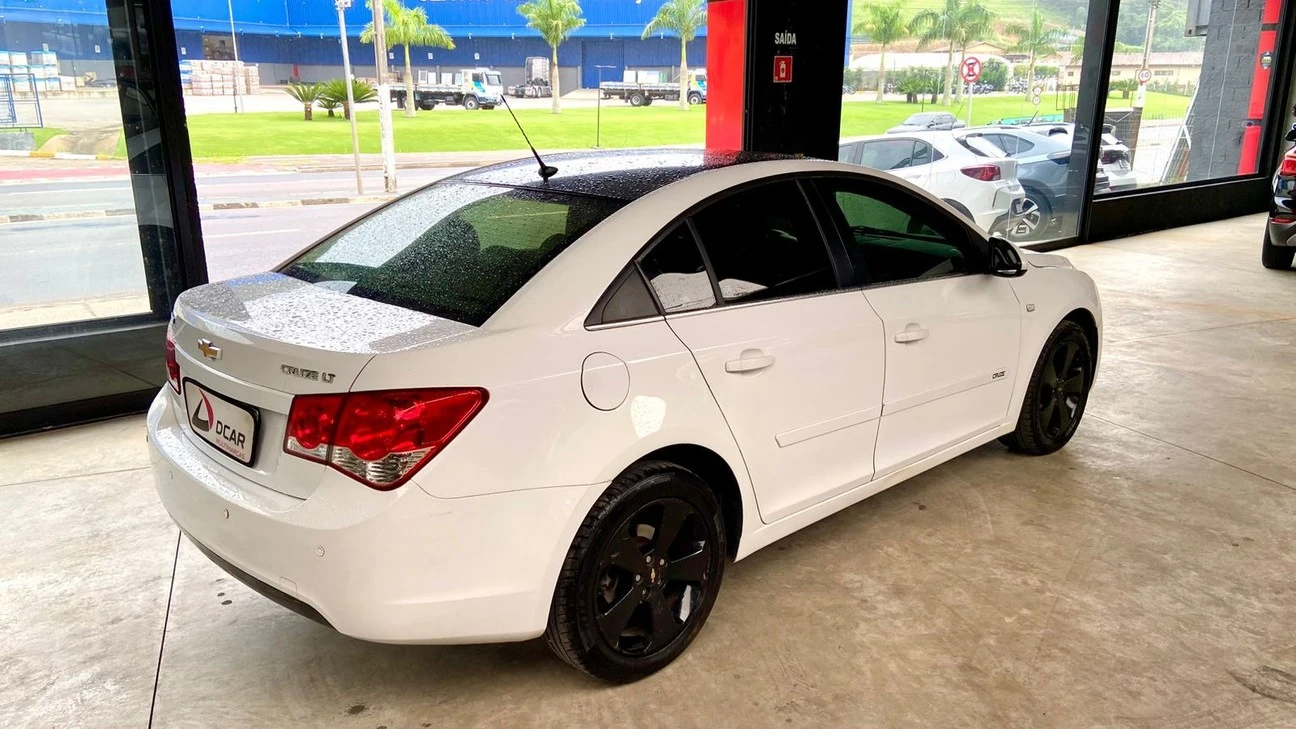 CHEVROLET CRUZE