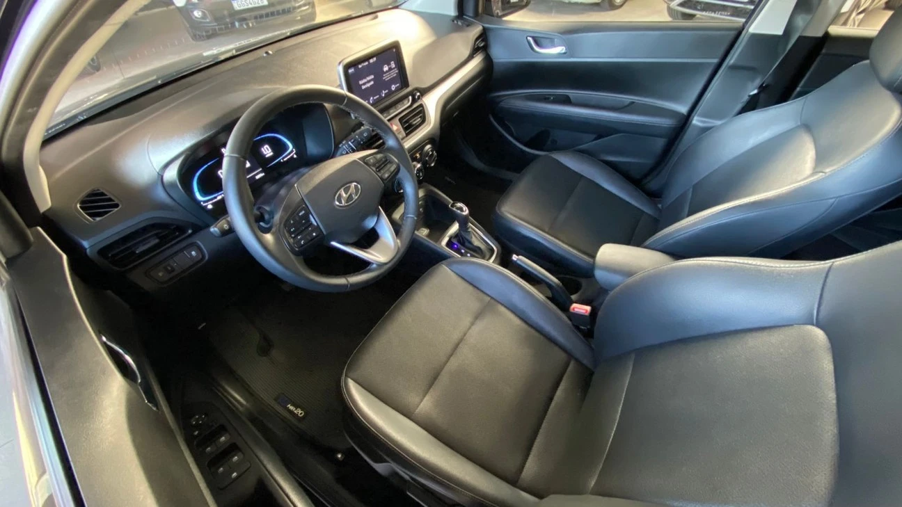 HYUNDAI HB20