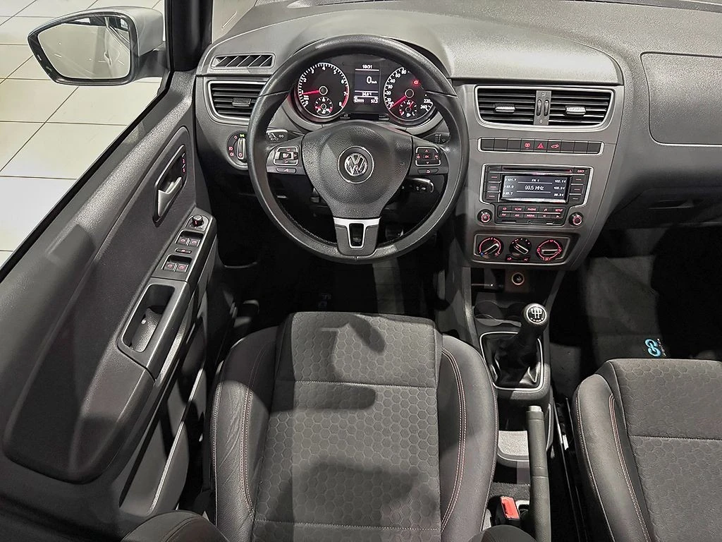 VOLKSWAGEN CROSSFOX
