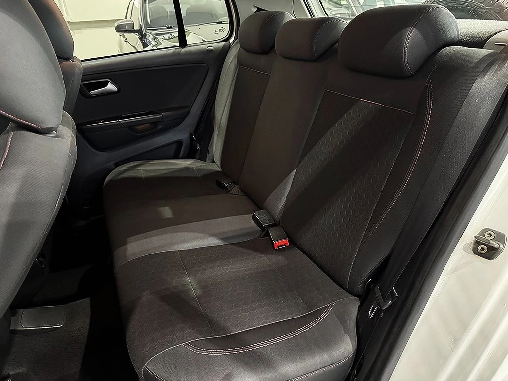VOLKSWAGEN CROSSFOX