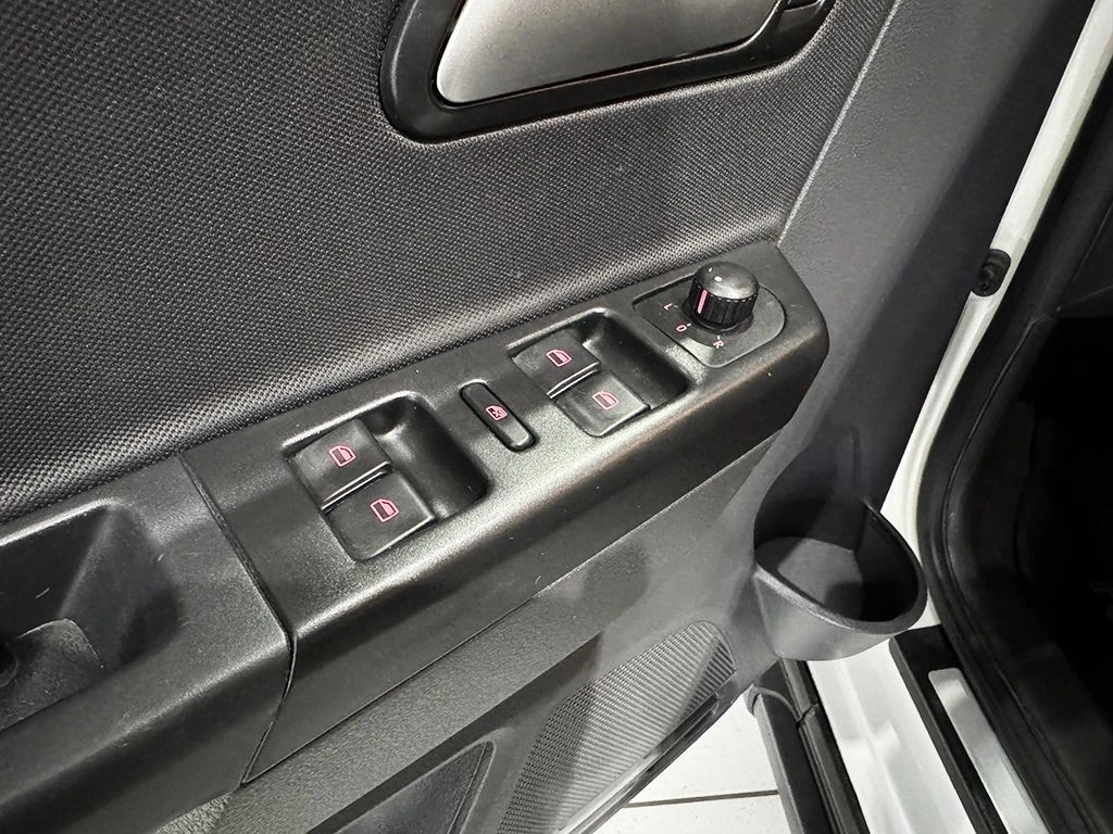 VOLKSWAGEN CROSSFOX