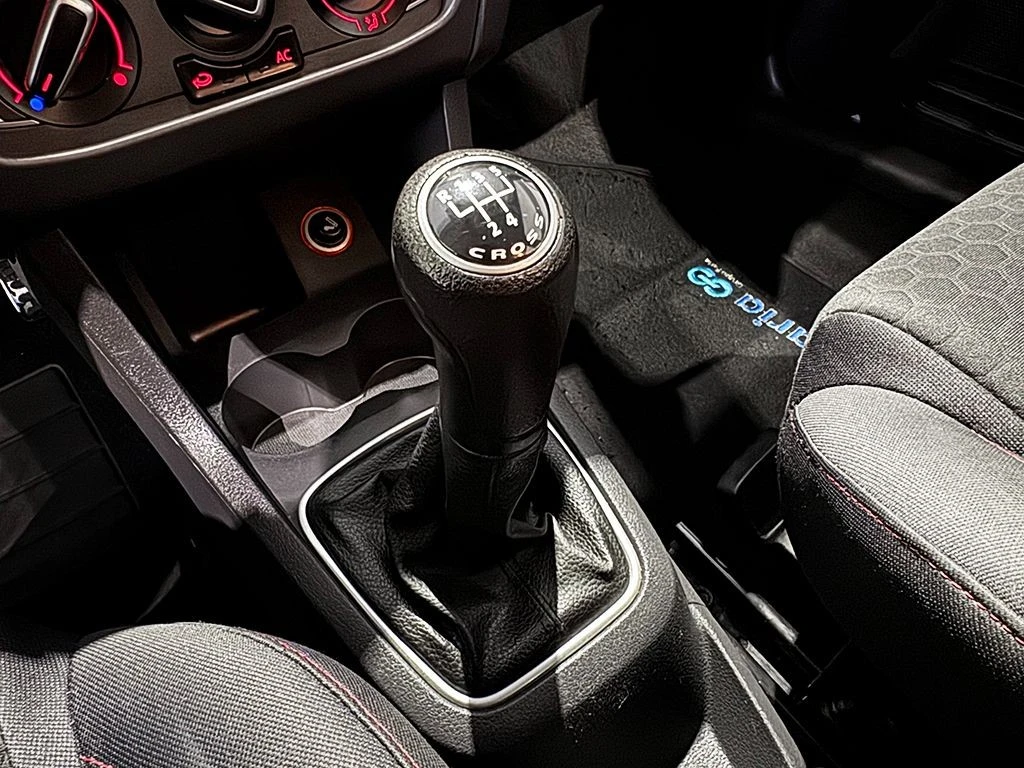 VOLKSWAGEN CROSSFOX