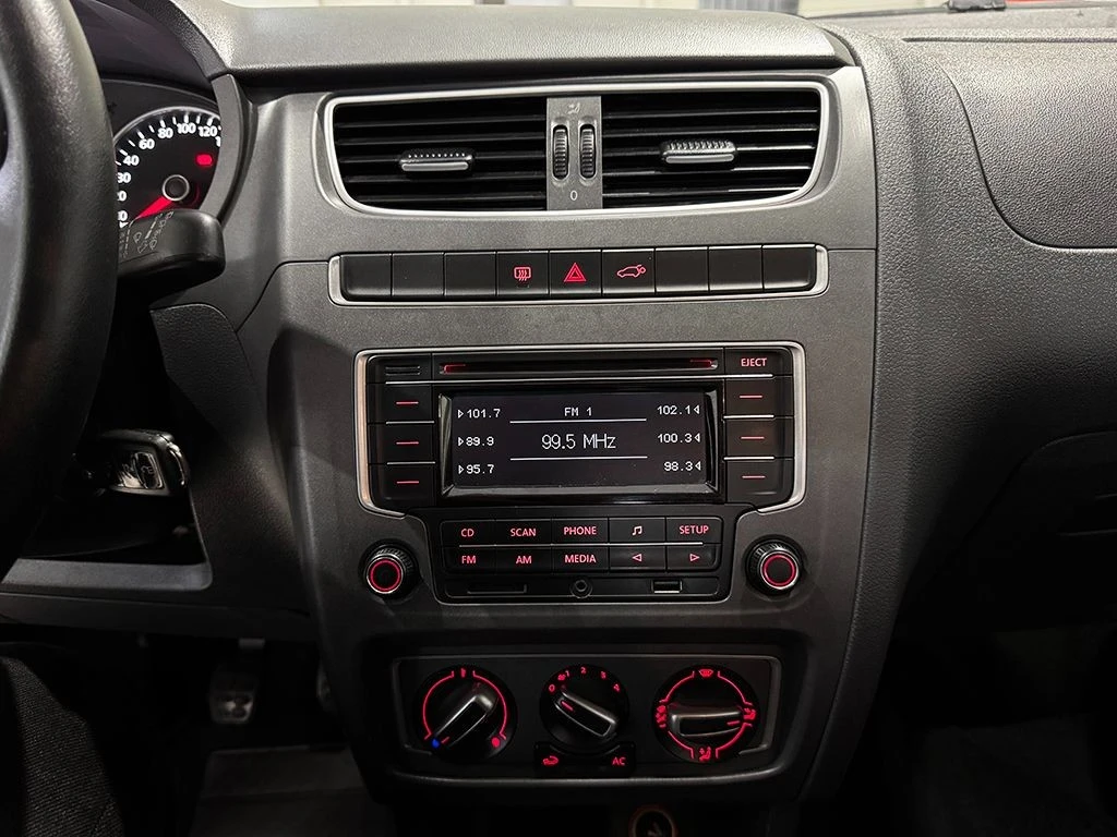 VOLKSWAGEN CROSSFOX