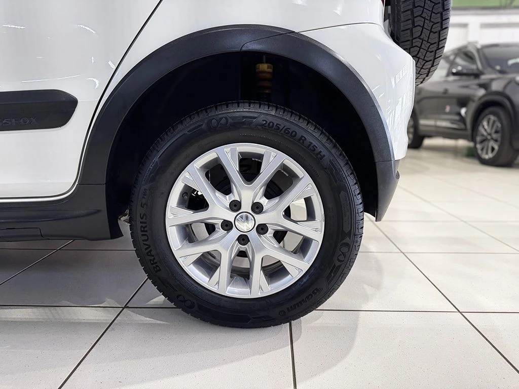 VOLKSWAGEN CROSSFOX