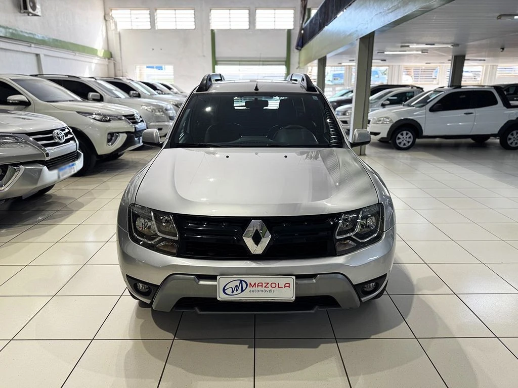 RENAULT DUSTER