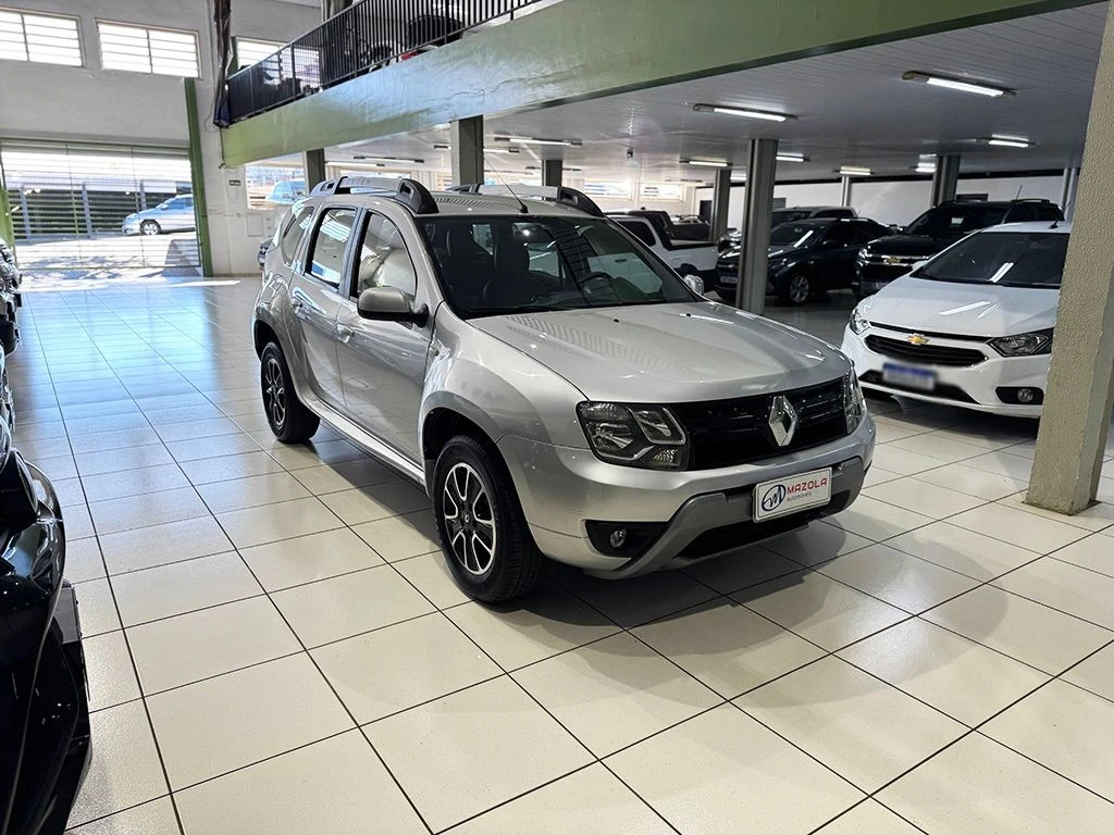 RENAULT DUSTER
