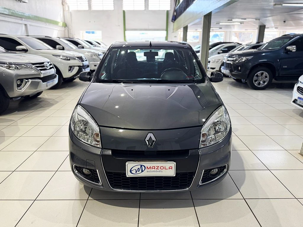 RENAULT SANDERO