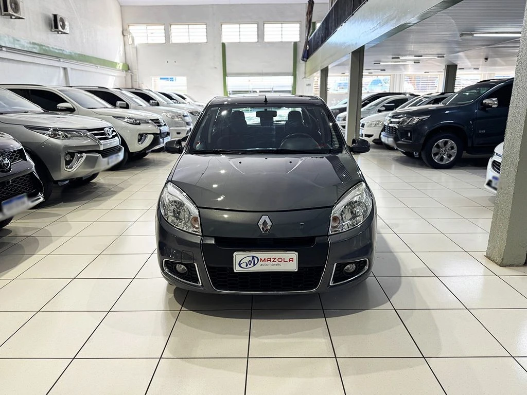 RENAULT SANDERO