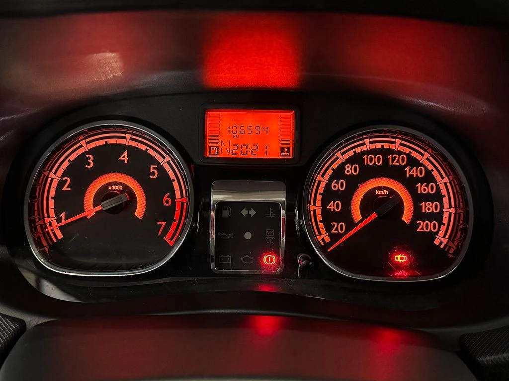 RENAULT SANDERO