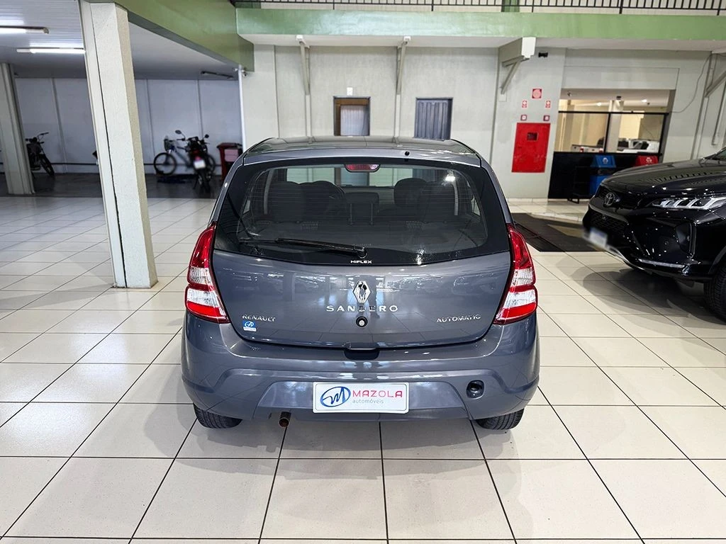RENAULT SANDERO