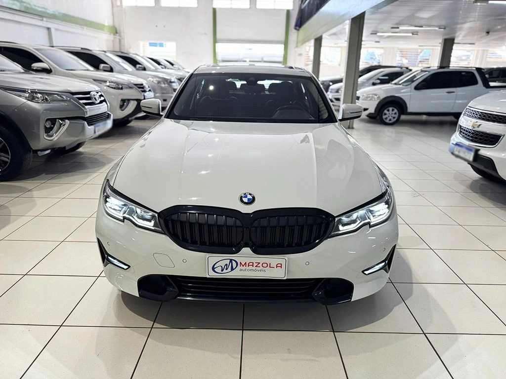 BMW 320I