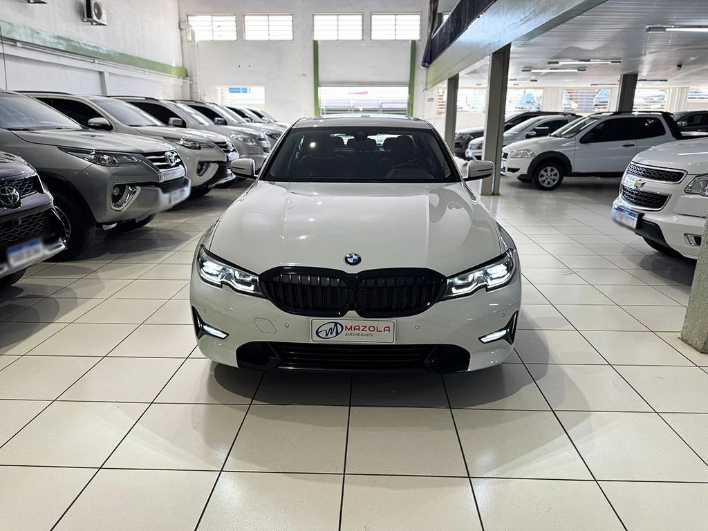 BMW 320I